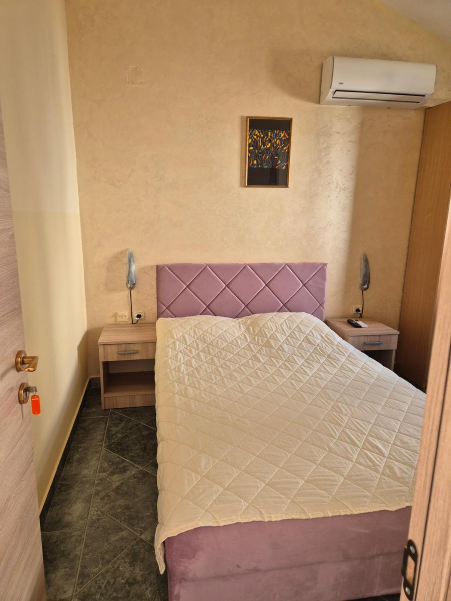 Mali Milocer Bay Accommodation Sveti Stefan Værelse billede