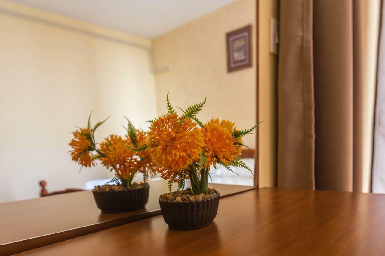 Mali Milocer Bay Accommodation Sveti Stefan Eksteriør billede