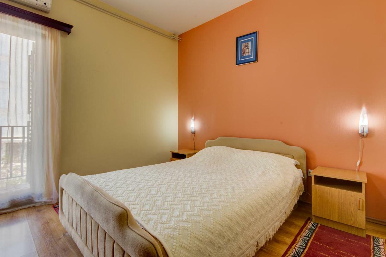 Mali Milocer Bay Accommodation Sveti Stefan Eksteriør billede