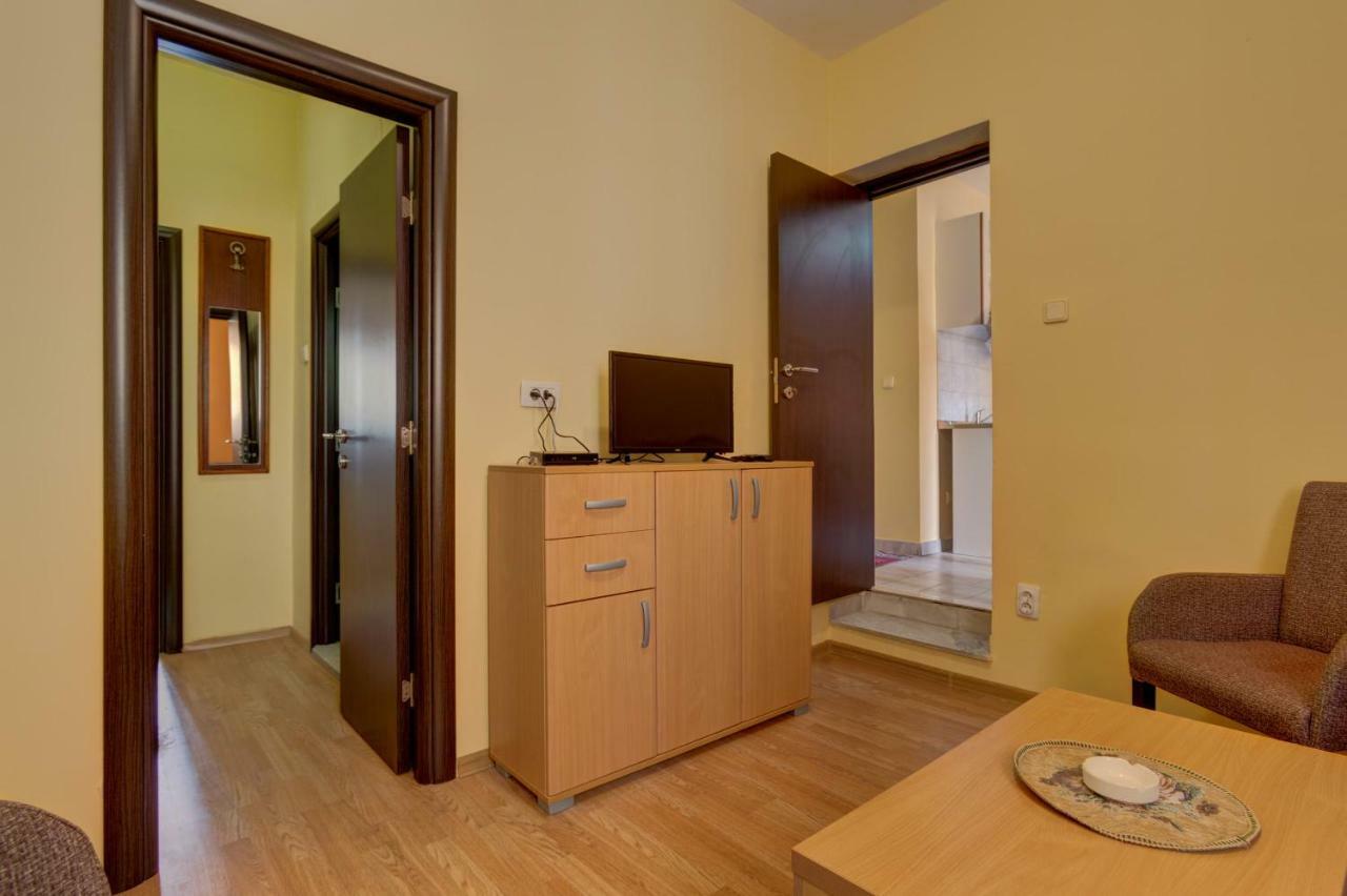 Mali Milocer Bay Accommodation Sveti Stefan Eksteriør billede