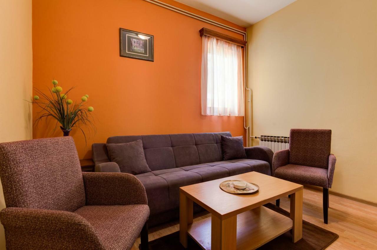 Mali Milocer Bay Accommodation Sveti Stefan Eksteriør billede
